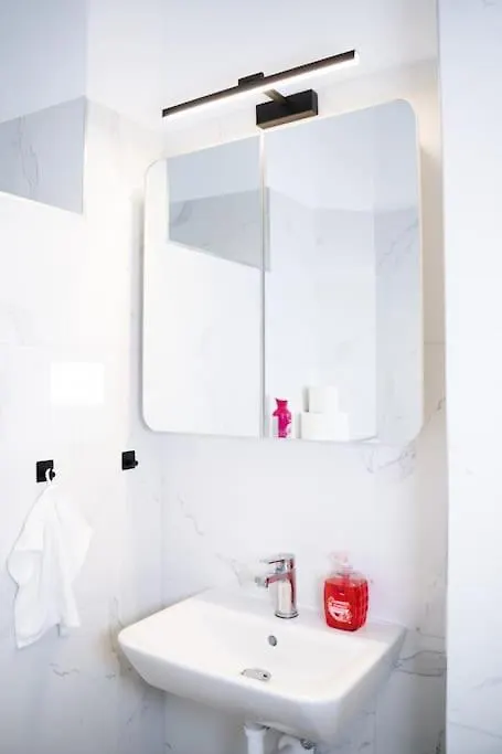 Ferienwohnung Zentrale & Ruhige 2 Zimmer - 42M² Wien