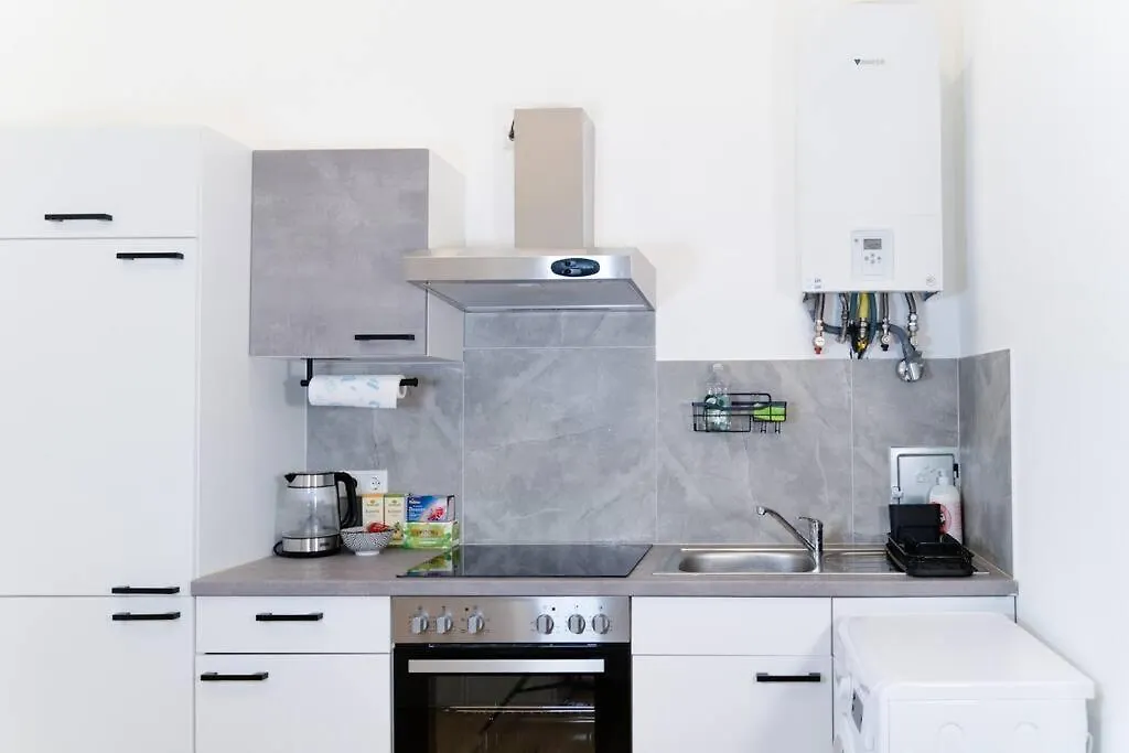 Apartment Ferienwohnung Zentrale & Ruhige 2 Zimmer - 42M² Wien